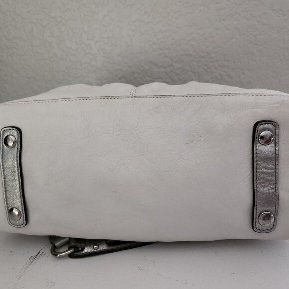 Coach Ashley White & Silver Leather Convertible Shoulder Bag Purse - Picture 10 of 17